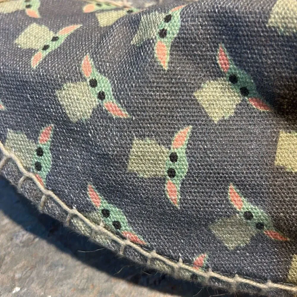 Star Wars Mandalorian Baby Yoda Espardrilles 10.5 Woman’s Slide On Shoes Disney